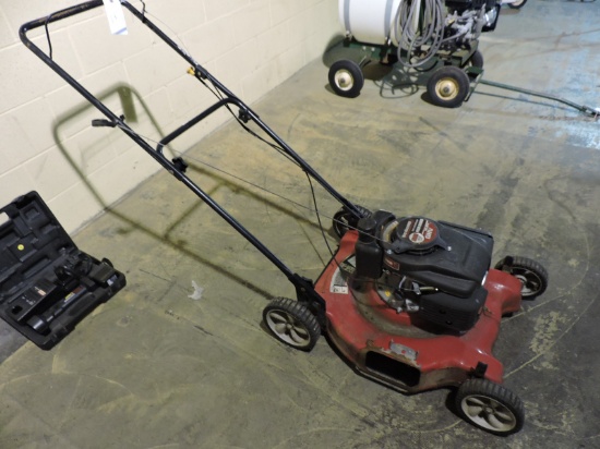 MTD Yard Machines - Lawn Mower 123cc OHV 22"