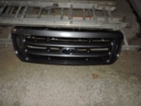 FORD E-Series Van XL Plastic Grill in Good Condition