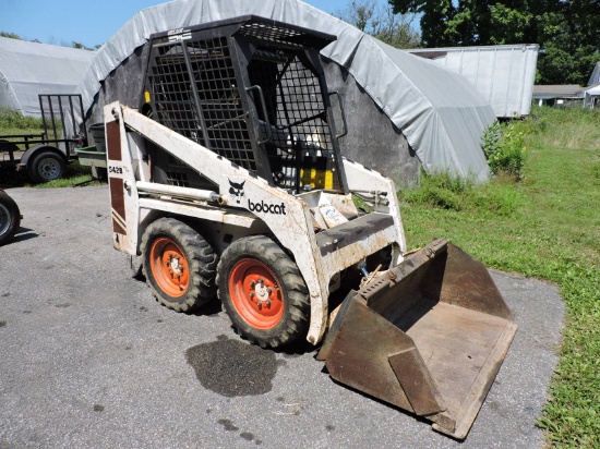 1989 Melroe BOBCAT 542B Skid Steer - with Bucket -- 654 Original Hours