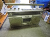 Old School Boombox Radio / Tape Player