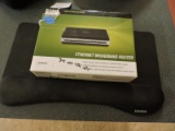 D-Link Ethernet Broadband Router - with Box Keyboard Wrist-Rest