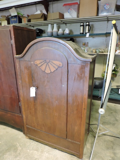 Antique Armoire / Free-Standing Closet