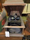 EDISON # 18 Amberola - Molded Record Player