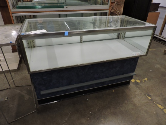 Glass Locking Counter Display Case - with key / Apprx 38" Tall X 48" Wide X 22" Deep