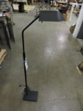 Black Metal Reading Lamp / Floor Lamp / 2-Brightness Settings - works, includes bulb