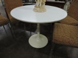 Round Modern Wight Table / 36