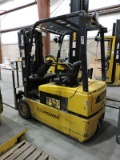 YALE Electric Forklift / Fork Truck - with Charger / Fully Functional / 3600 LB Capacity