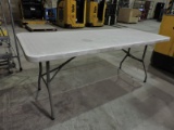 Commercial Plastic Folding Tables / 72