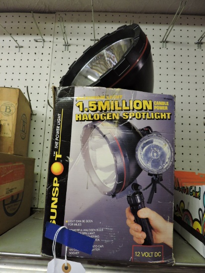 1.5 Million Candle Power DC Spot Light - Hand Held - Appears NEW