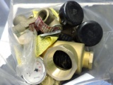 Lot of brass plumbing pieces - see photo