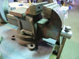 Iron Hammer Brand - 100mm Bench Vise - Made in Japan