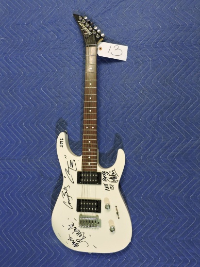 AUTOGRAPHED JACKSON ELECTRIC GUITAR - By the band: BUSH