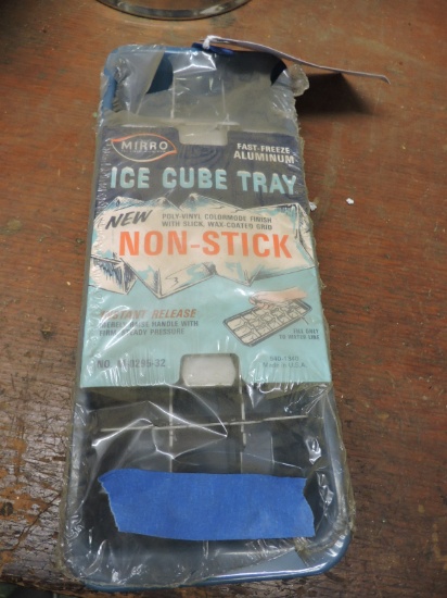 Mirro Brand Vintage ICE CUBE TRAY - New Old Stock in Package