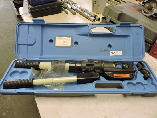 T&B Manual Hydraulic Tool / Cat. # TBM14M - with case & 2 Sets of Jaws