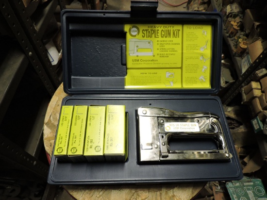 Lot of 4 - HEAVY DUTY STAPLE GUN KITS - Case, Gun, 4 Boxes Staples - New Vintage
