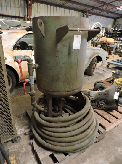 Industrial Media Blasting Hopper and Hoses