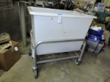 Aluminum Rolling Cart with Heavy Duty Plastic Tub / Apprx 24