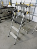 3-Step Folding Utility Ladder / 30