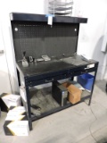Small Illuminated Work Bench / 48