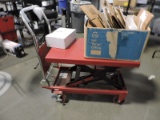 ULINE H-1486 Rolling Lift Table / 32