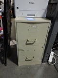 2-Drawer Filing Cabinet / 27