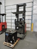 RAYMOND 560-0PC30TT Electric Stand-Up Warehouse 'Picker' - with Charger