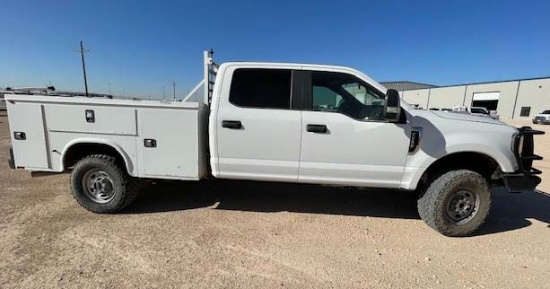 2019 Ford F250 Crew Cab Utility Body / 4X4 Gas - Located: Midland, TX