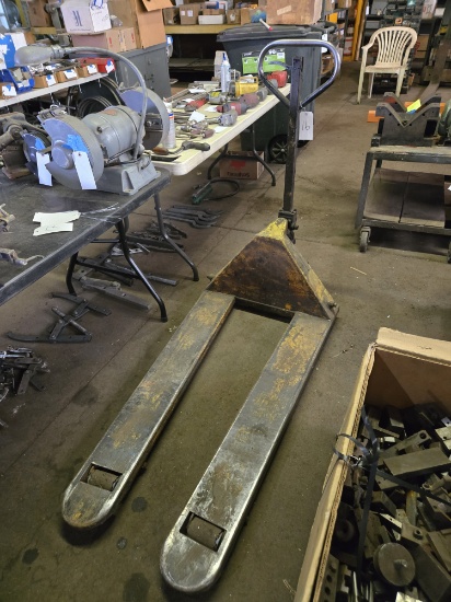 Pallet Jack - Fully Functional
