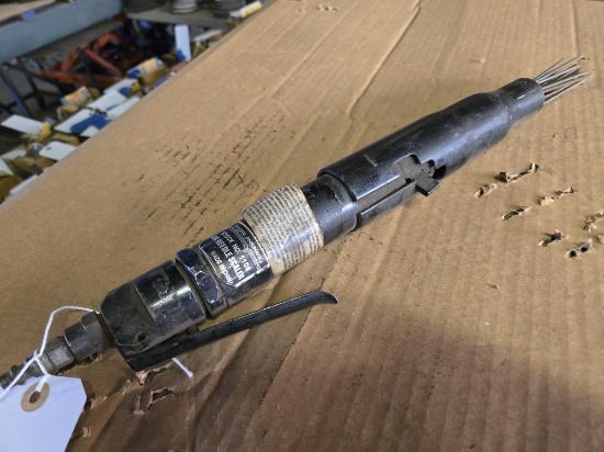 Central Pneumatic - # 1108 Air Needle Scaler