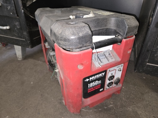 HUSKY 1850 Watt Gasoline Generator