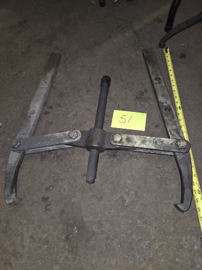Large Bearing Puller Tool