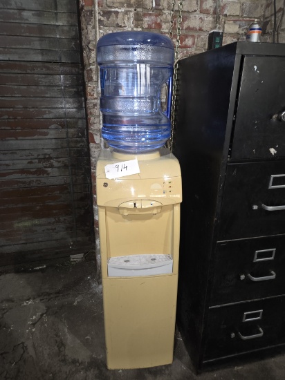GE Hot & Cold 5-Gallon Water Dispenser