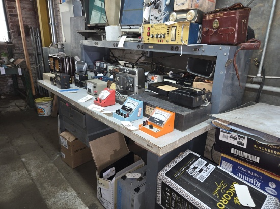Electrified 2-Level Work Bench