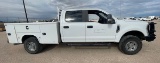 2019 Ford F250 CrewCab Open Utility Body / 4X4 Gas V8 - Located: Midland, Texas