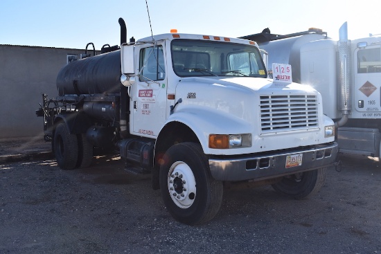 1999 IH / Etnyre Blacktopper