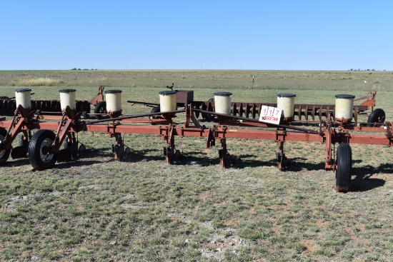 IH Planter