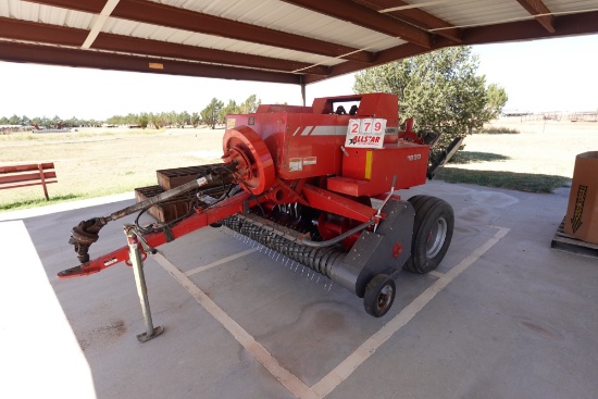 Massey Ferguson 1839 Baler