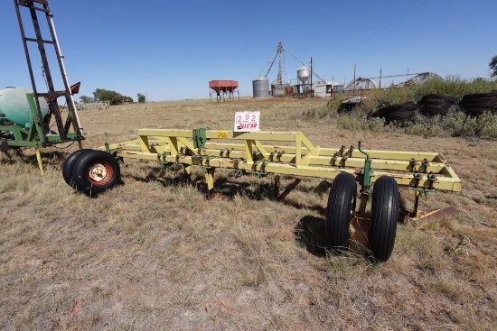 Stubble Mulch Plow W/Gauge Wheels