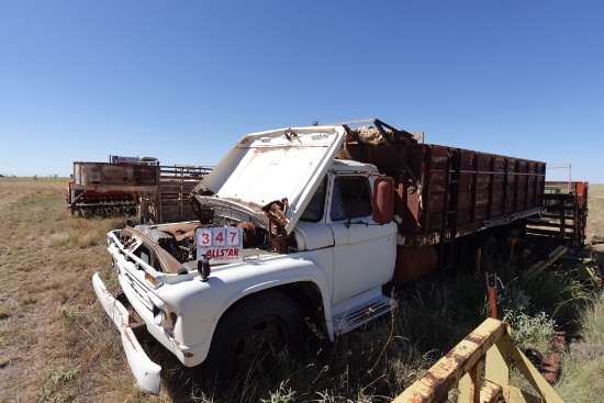 1966 Ford F600 Tradewind