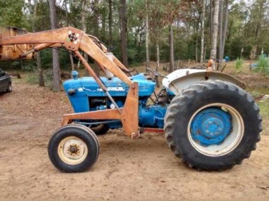 *NOT SOLD*Ford 4000 Diesel Tractor W/Loader Dirvers Strong