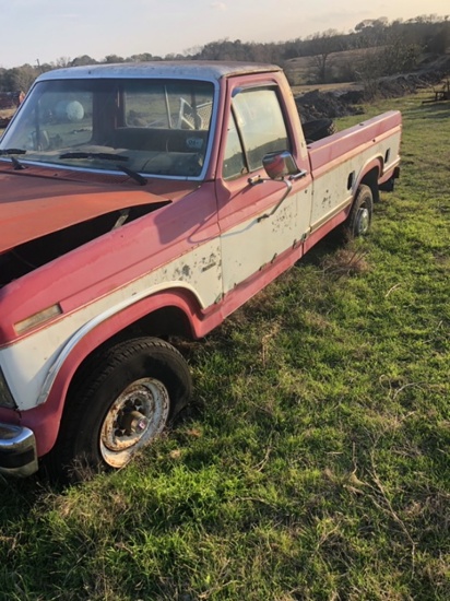 *NOT SOLD* 82 FORD F250 4X4 TRUCK