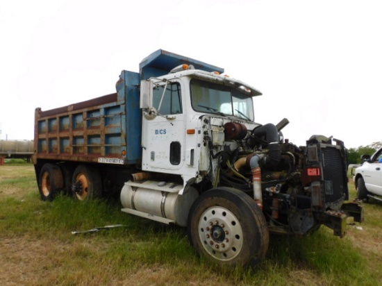 SOLD 1994 INTERNATIONAL DUMP TRUCK