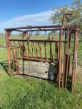 *SOLD*! CATTLE SQUEEZE