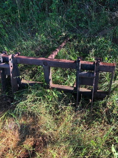 *NOT SOLD*Round Bale Spear
