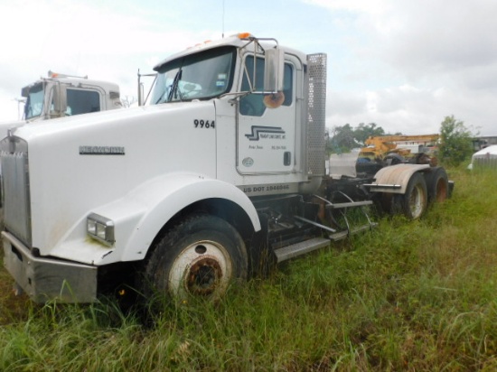 *SOLD* 2001 KENWORTH TRUCK SALVAGE