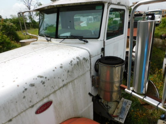 *SOLD* PETERBUILT TRUCK SALVAGE