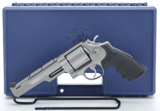 Smith & Wesson Performance Center Model 657-3 Revolver with Case
