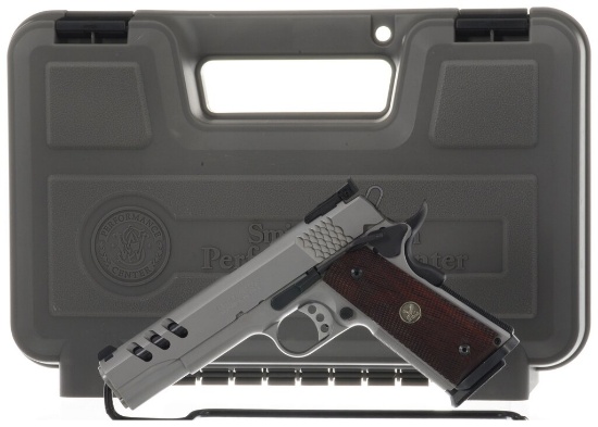 Smith & Wesson Performance Center PC1911 Pistol with Case