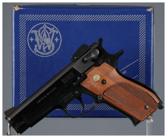 Smith & Wesson Model 539 Semi-Automatic Pistol with Box