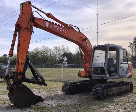 HITACHI EX120 EXCAVATOR **TRACK IN EXCELLLENT SHAPE, RUNS GOOD**  SN# 12N-3